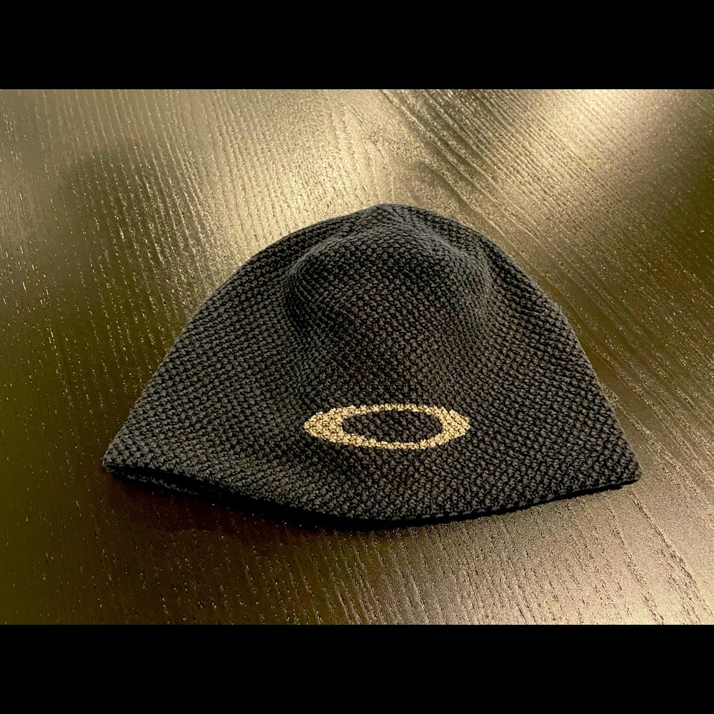 Oakley Hat / Touque / Beanie